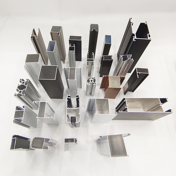 Cadres de portes et de fenêtres en aluminium fabriqués avec des profils d'extrusion en aluminium de couleur personnalisée