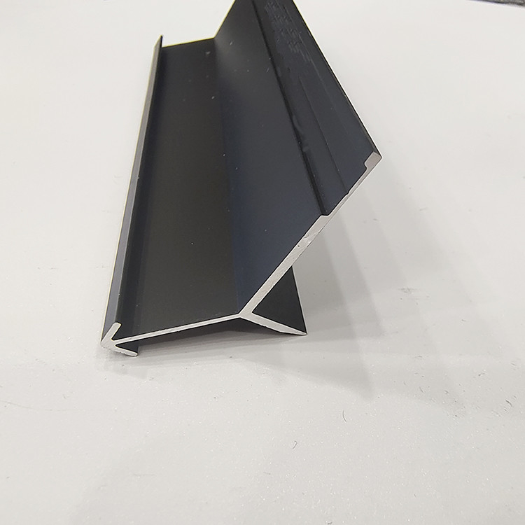 Profil d'aluminium en U-canal personnalisé pour plancher en bois 6063