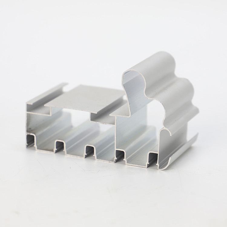 Demande du client 6063 6061 Profil de fenêtre de porte en aluminium pour l'intérieur du balcon moderne